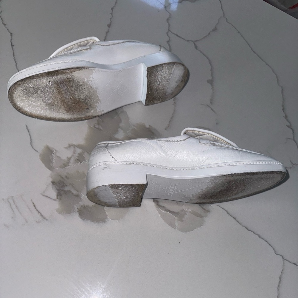 Authentic White Chanel Interlocking Cc Logo Leath… - image 8